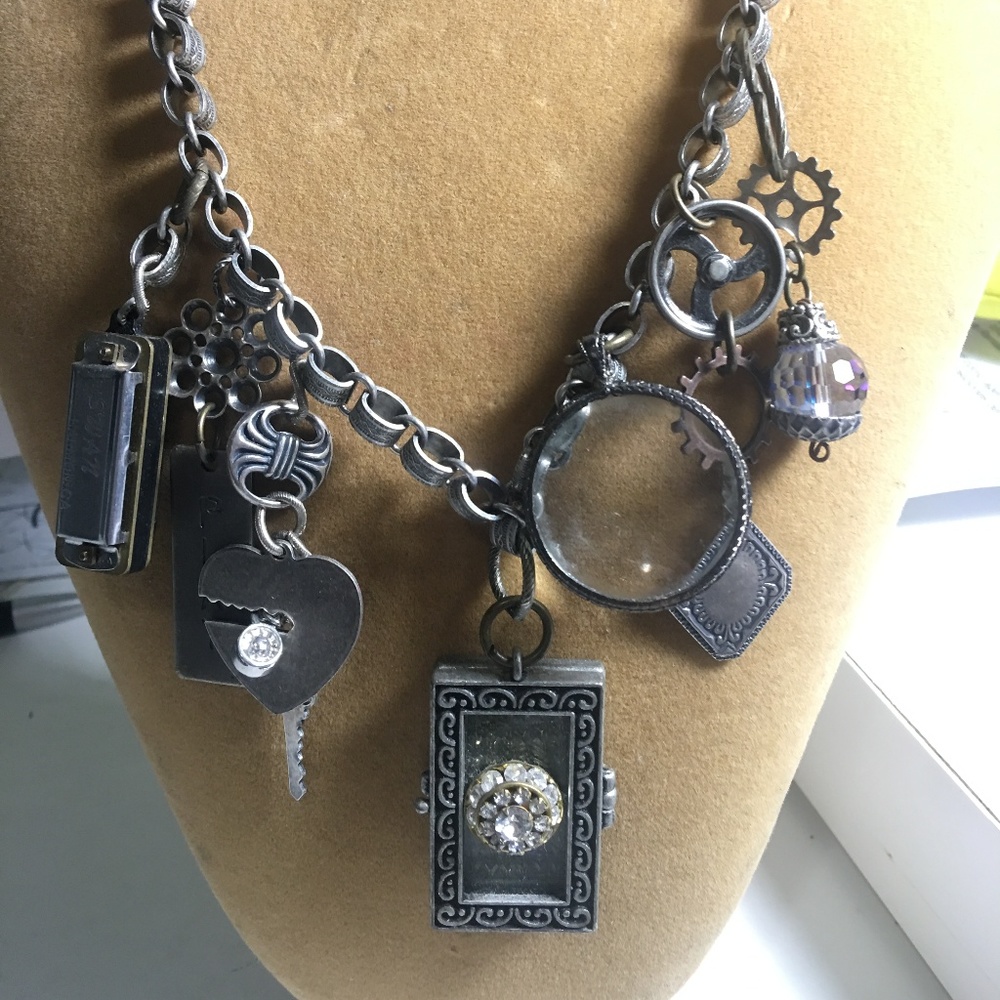Retro collection necklace